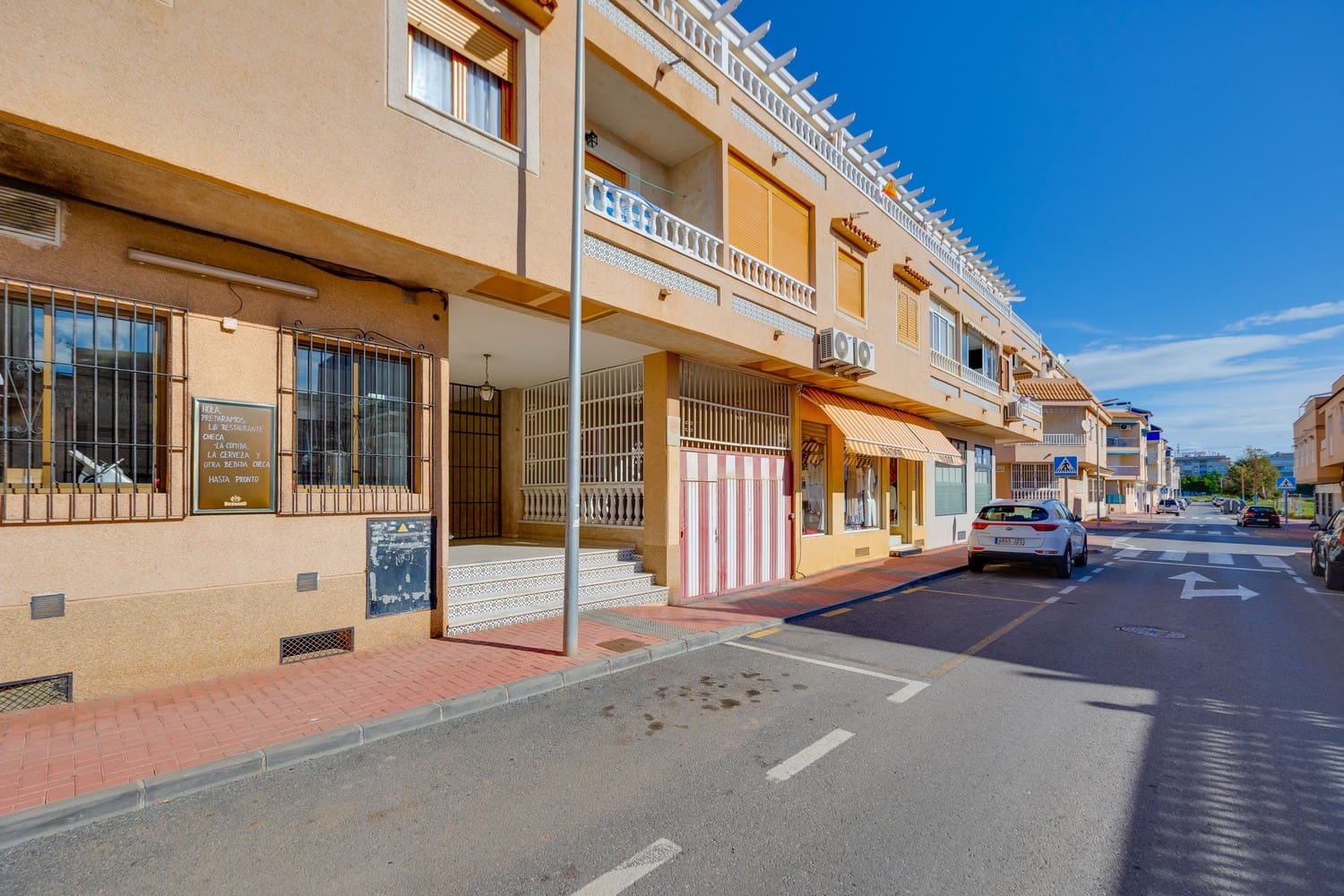 2 soverom Penthouse til salgs i Torrevieja - € 145 000 (Ref: 9781374)