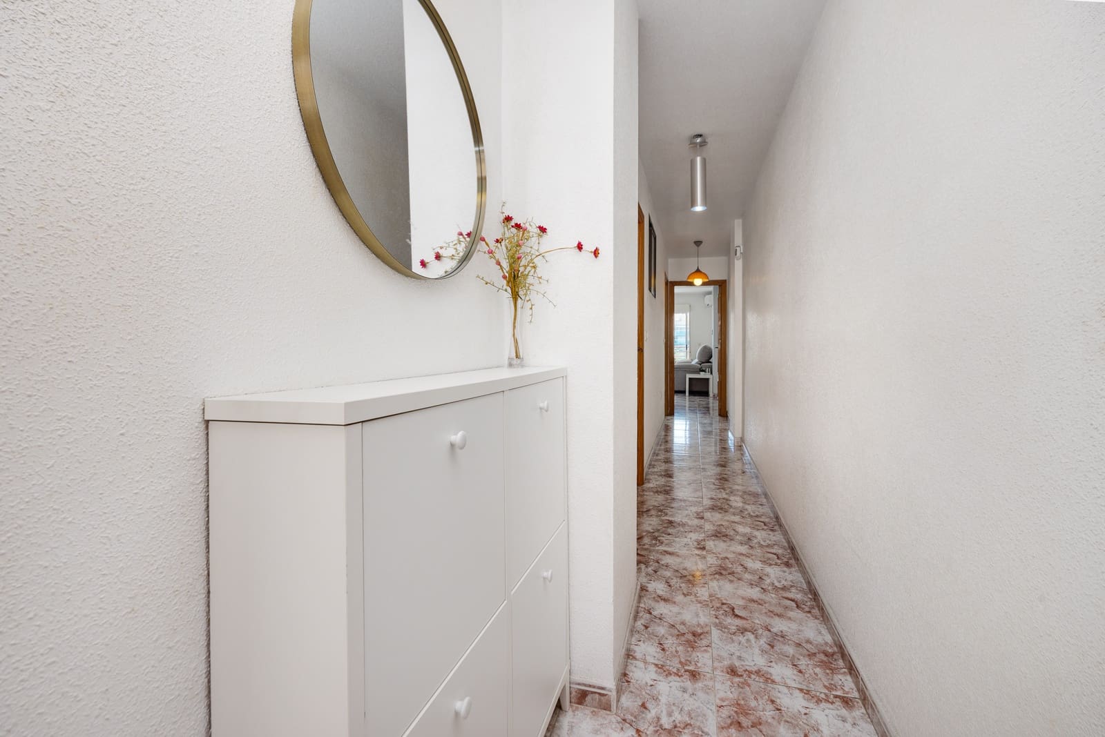 2 slaapkamer Appartement te koop in Torrevieja met garage - € 159.000 (Ref: 9782110)