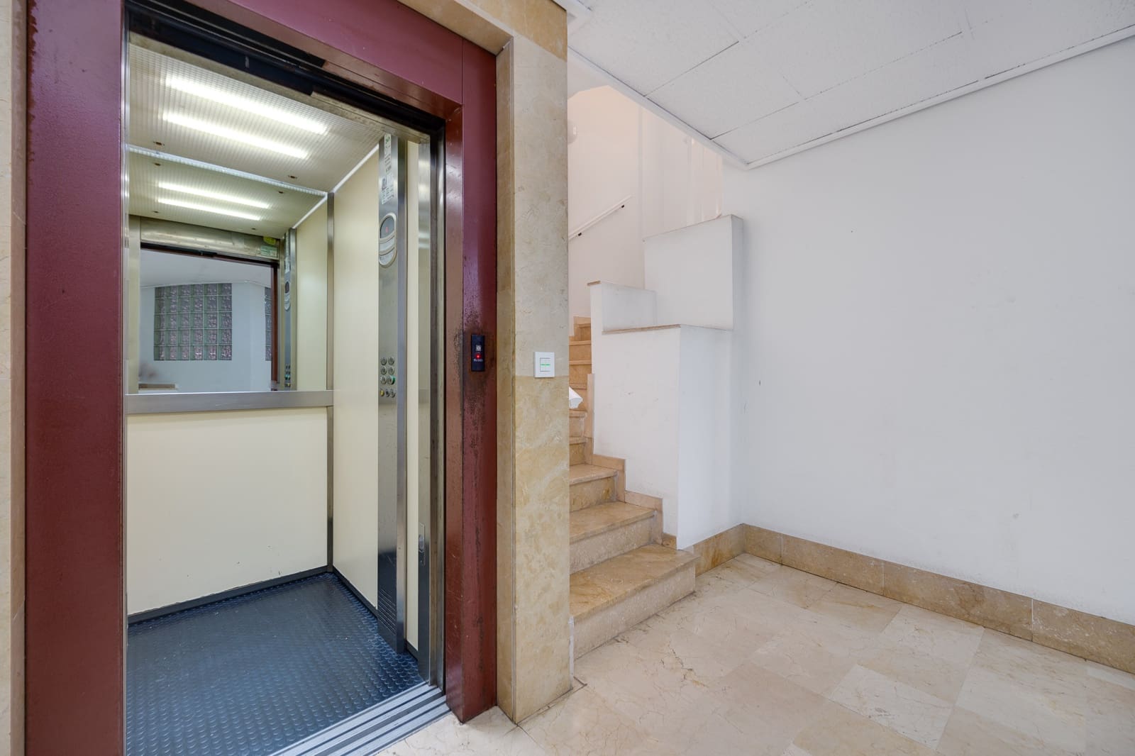 2 slaapkamer Appartement te koop in Torrevieja met garage - € 159.000 (Ref: 9782110)