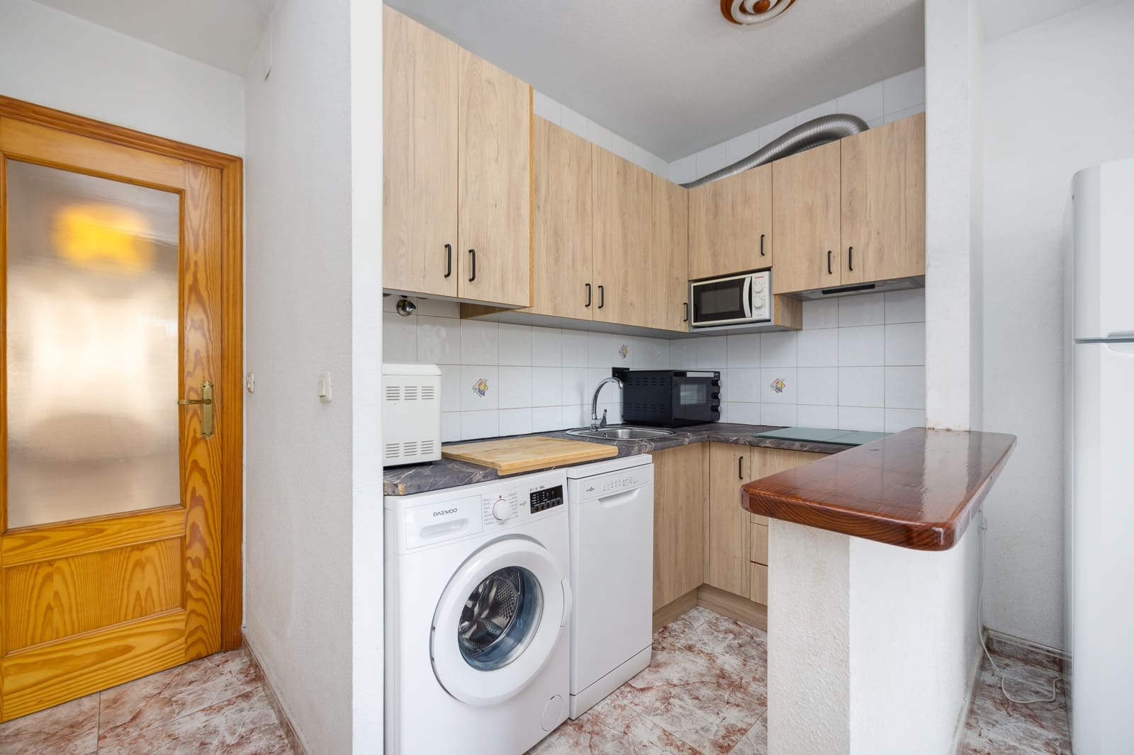 2 slaapkamer Appartement te koop in Torrevieja met garage - € 159.000 (Ref: 9782110)