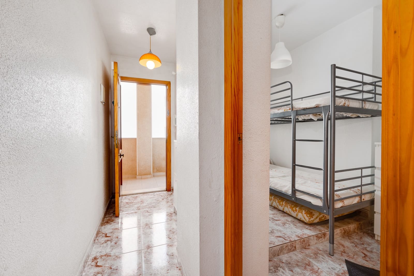 2 slaapkamer Appartement te koop in Torrevieja met garage - € 159.000 (Ref: 9782110)