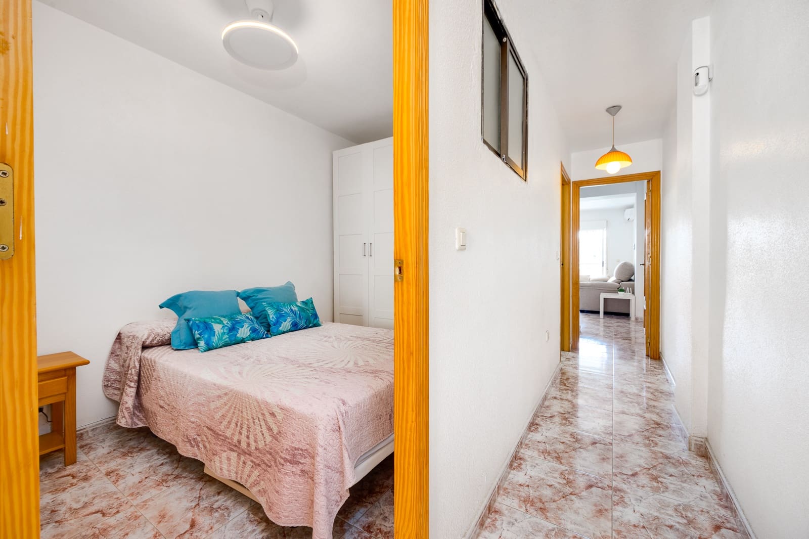 2 slaapkamer Appartement te koop in Torrevieja met garage - € 159.000 (Ref: 9782110)