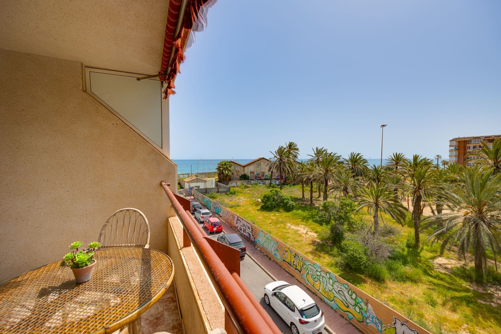 2 slaapkamer Appartement te koop in Torrevieja met garage - € 159.000 (Ref: 9782110)