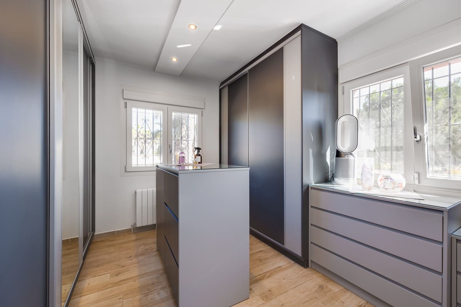 6 sypialnia Finka/Dom wiejski na sprzedaż w Daya Vieja z basenem garażem - 749 000 € (Ref: 9789416)