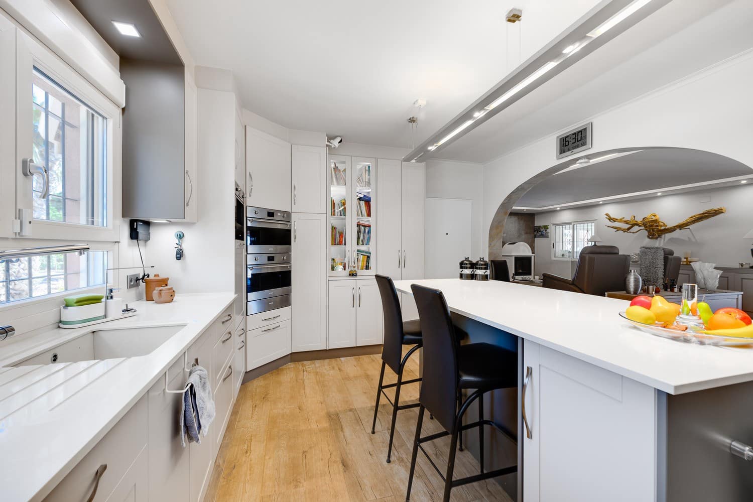 6 sypialnia Finka/Dom wiejski na sprzedaż w Daya Vieja z basenem garażem - 749 000 € (Ref: 9789416)