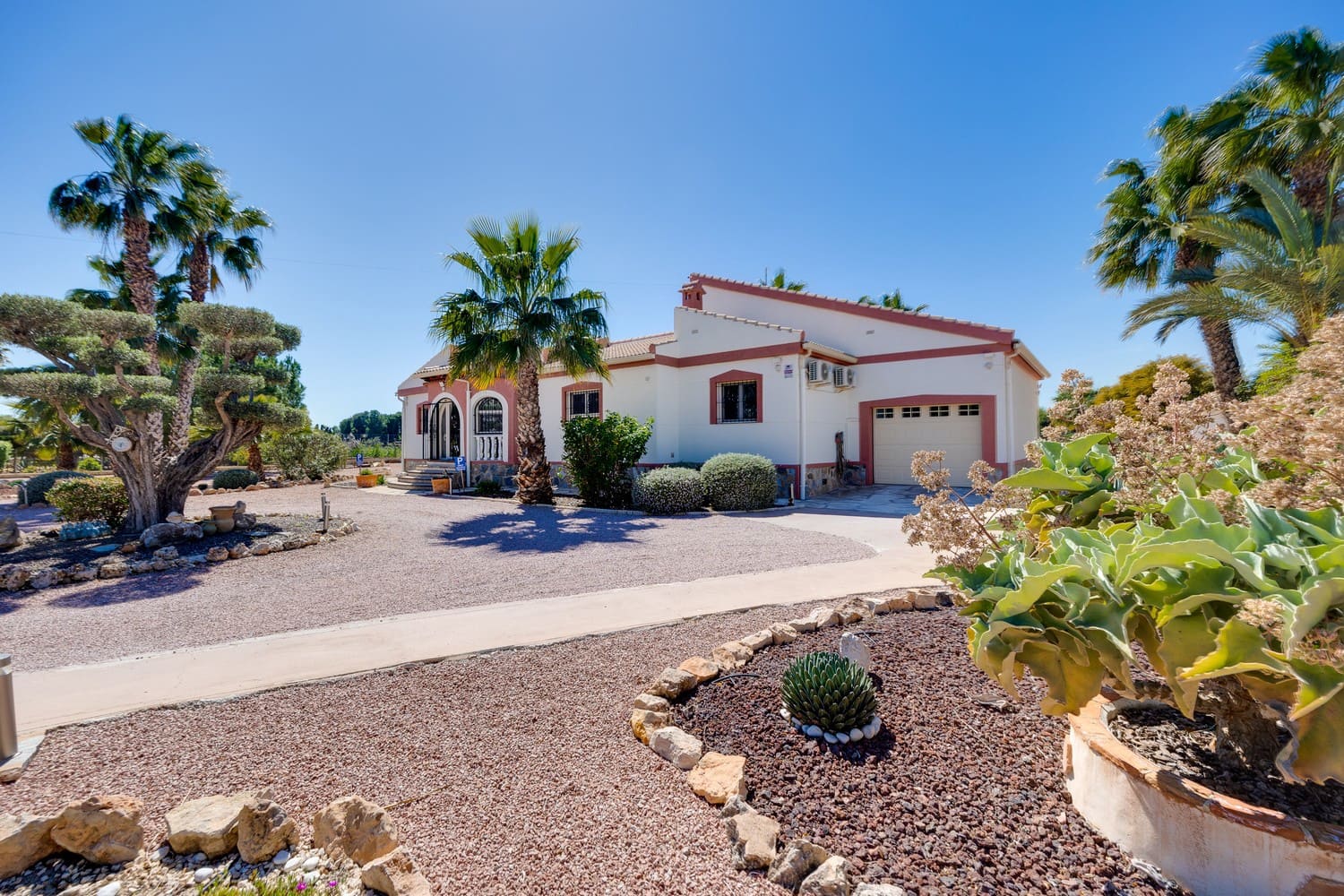 6 sypialnia Finka/Dom wiejski na sprzedaż w Daya Vieja z basenem garażem - 749 000 € (Ref: 9789416)