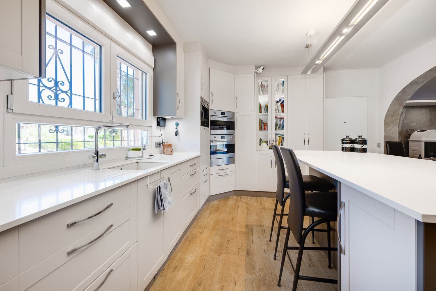 6 sypialnia Finka/Dom wiejski na sprzedaż w Daya Vieja z basenem garażem - 749 000 € (Ref: 9789416)