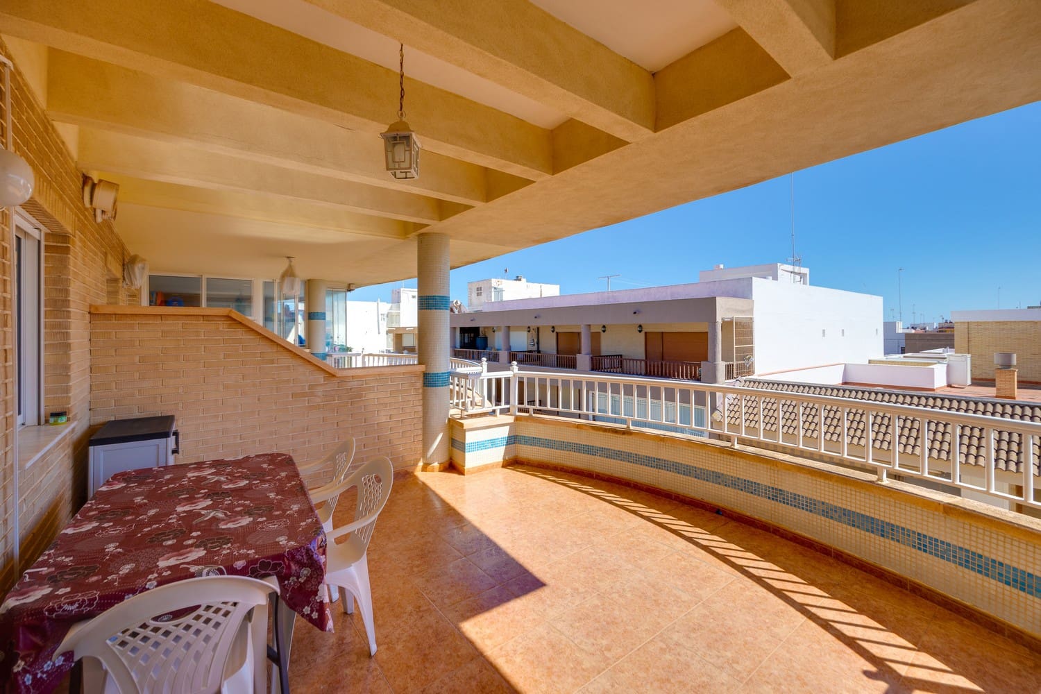 3 quarto Penthouse para venda em Guardamar del Segura - 275 000 € (Ref: 9793613)