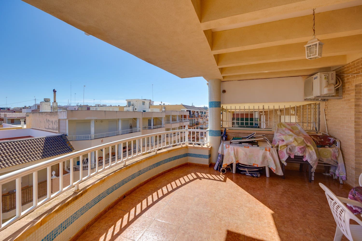 3 quarto Penthouse para venda em Guardamar del Segura - 275 000 € (Ref: 9793613)