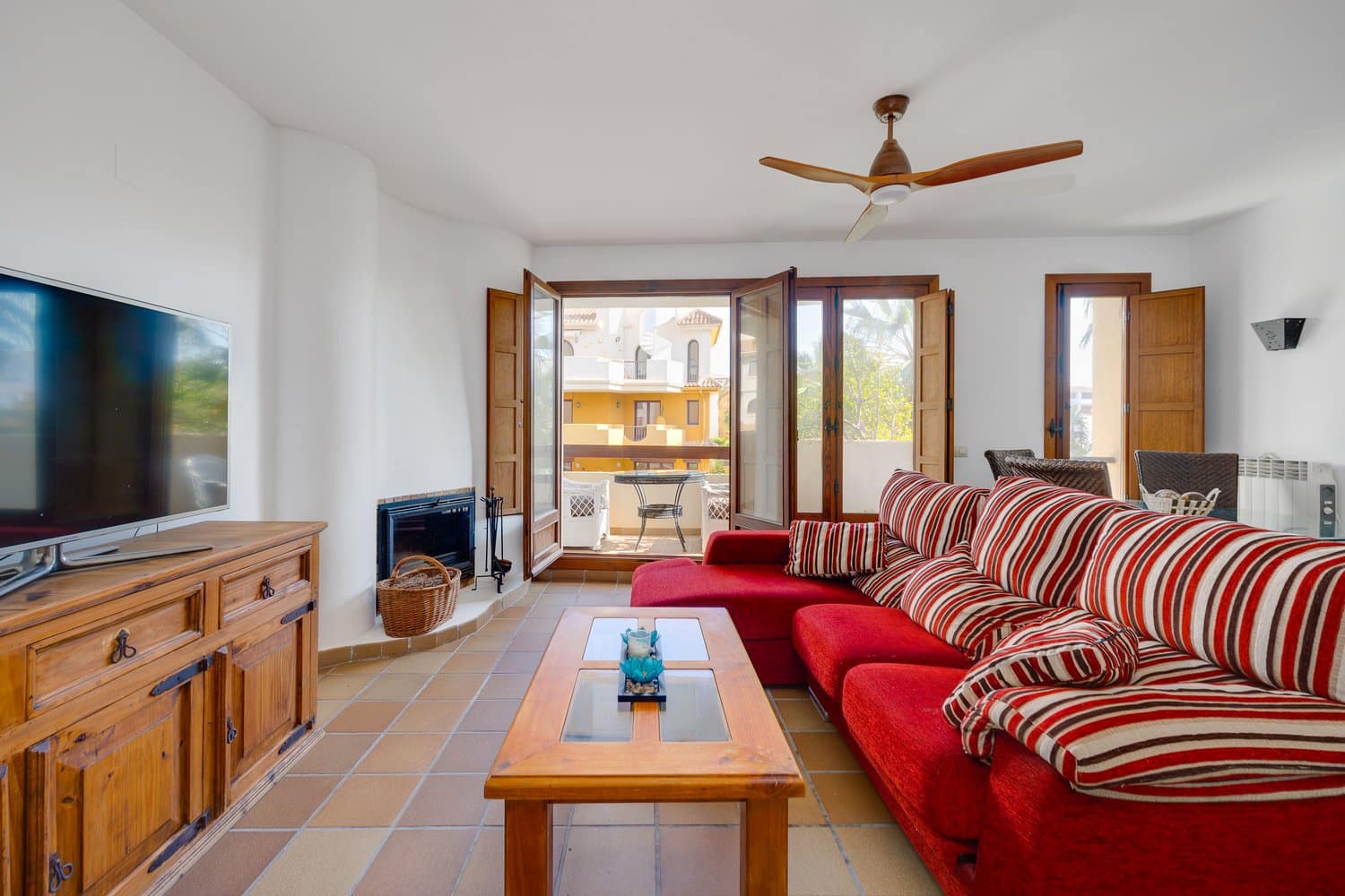 2 bedroom Apartment for sale in Punta Prima with pool garage - € 310,000 (Ref: 9821039)