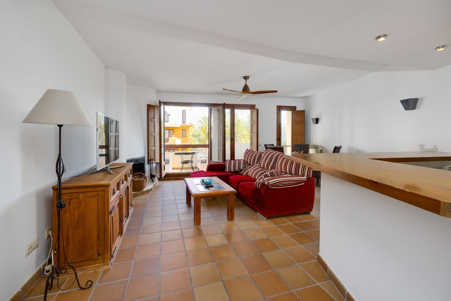 2 bedroom Apartment for sale in Punta Prima with pool garage - € 310,000 (Ref: 9821039)