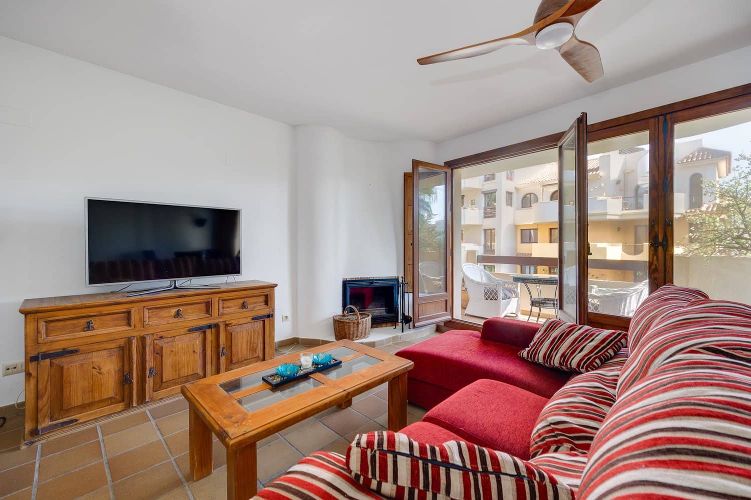 2 bedroom Apartment for sale in Punta Prima with pool garage - € 310,000 (Ref: 9821039)