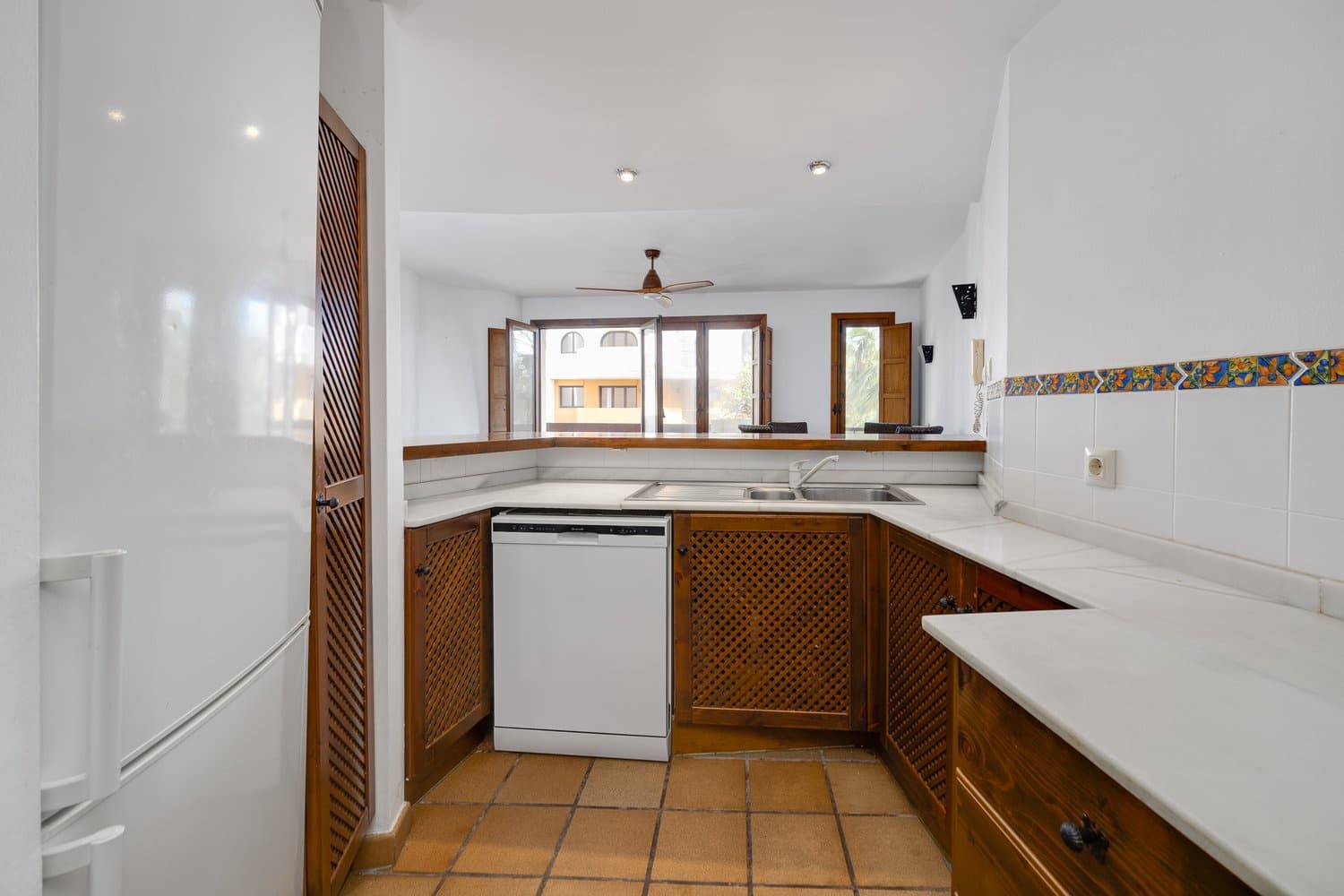 2 bedroom Apartment for sale in Punta Prima with pool garage - € 310,000 (Ref: 9821039)