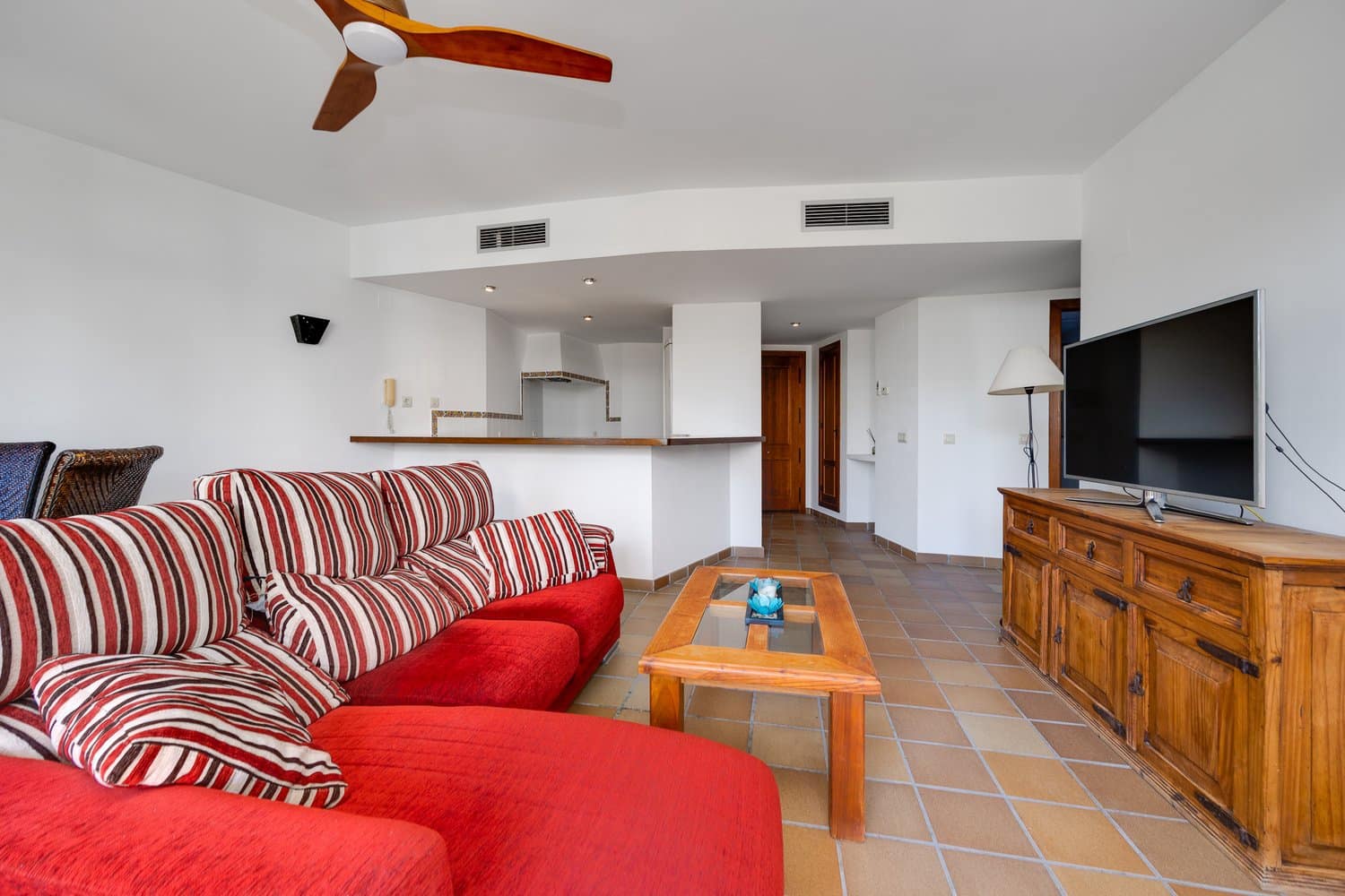 2 bedroom Apartment for sale in Punta Prima with pool garage - € 310,000 (Ref: 9821039)