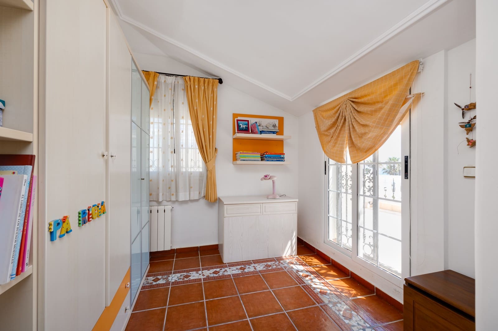 6 Zimmer Villa zu verkaufen in La Mata mit Pool Garage - 950.000 € (Ref: 9830282)