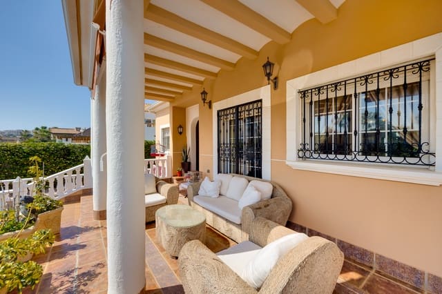 6 bedroom Villa for sale in La Mata, Torrevieja with pool garage - € 950,000 (Ref: 9830282)