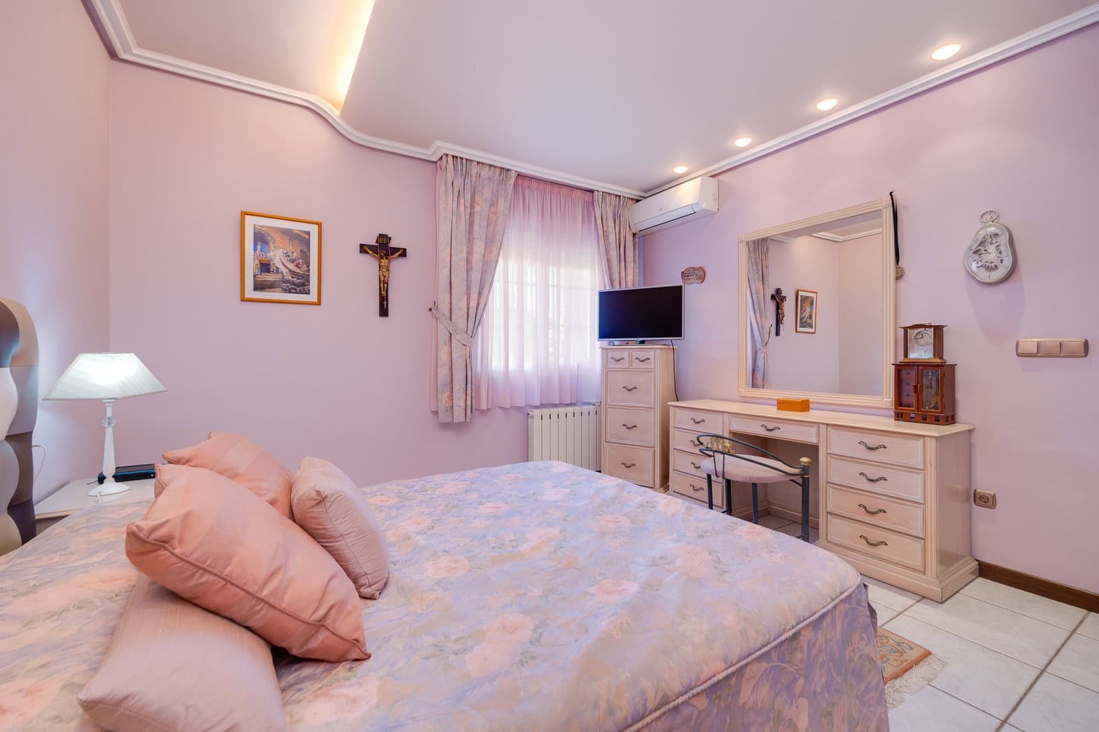 Chalet de 6 habitaciones en Torrevieja en venta con piscina garaje - 950.000 € (Ref: 9830282)