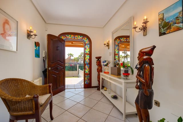6 sovrum Villa till salu i El Chaparral - La Siesta - La Torreta, Torrevieja med pool garage - 950 000 € (Ref: 9830282)