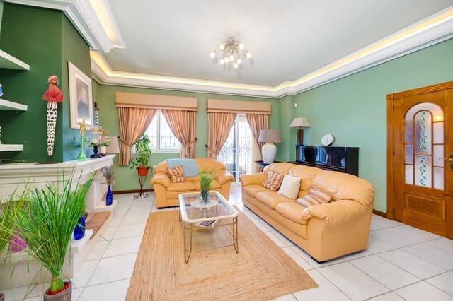 6 sovrum Villa till salu i El Chaparral - La Siesta - La Torreta, Torrevieja med pool garage - 950 000 € (Ref: 9830282)