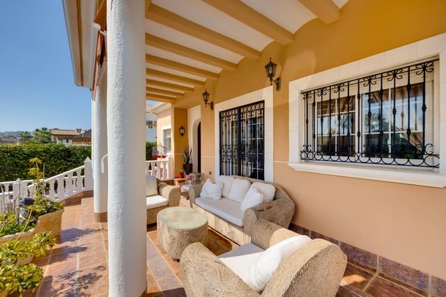 6 sovrum Villa till salu i El Chaparral - La Siesta - La Torreta, Torrevieja med pool garage - 950 000 € (Ref: 9830282)