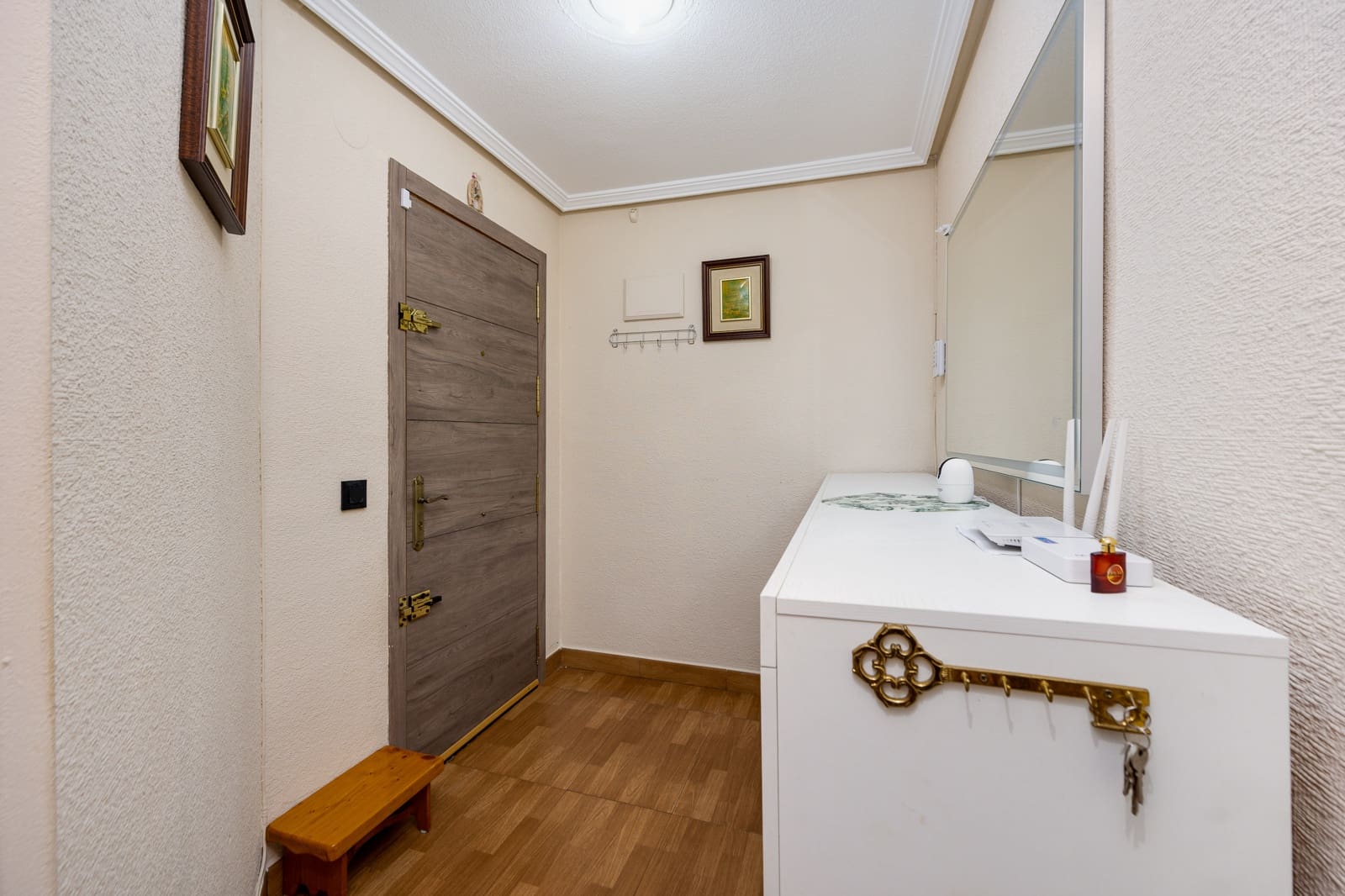 2 makuuhuone Huoneisto myytävänä paikassa Torrevieja - 199 000 € (Ref: 9834240)