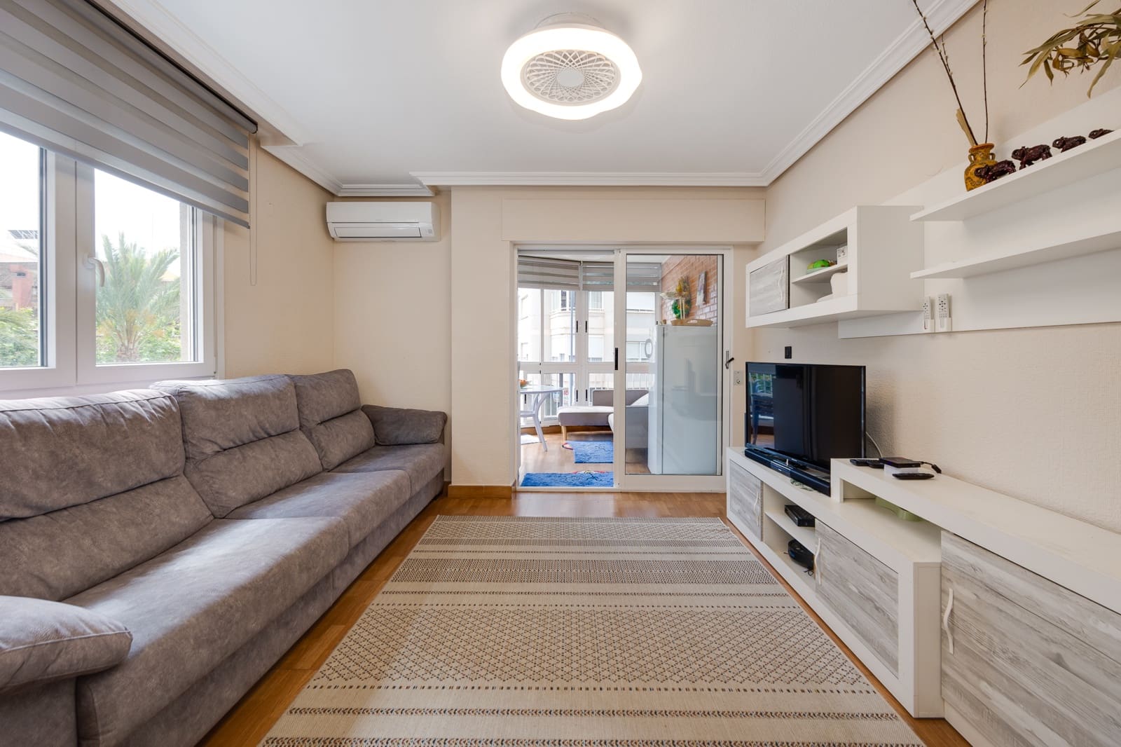 2 makuuhuone Huoneisto myytävänä paikassa Torrevieja - 199 000 € (Ref: 9834240)