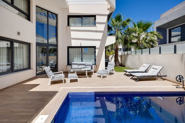 3 sovrum Villa till salu i El Chaparral - La Siesta - La Torreta, Torrevieja med pool garage - 559 000 € (Ref: 9844208)