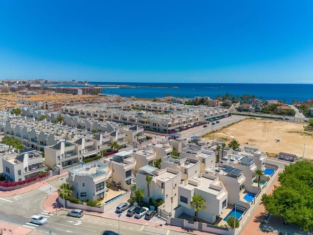 3 sovrum Villa till salu i El Chaparral - La Siesta - La Torreta, Torrevieja med pool garage - 559 000 € (Ref: 9844208)