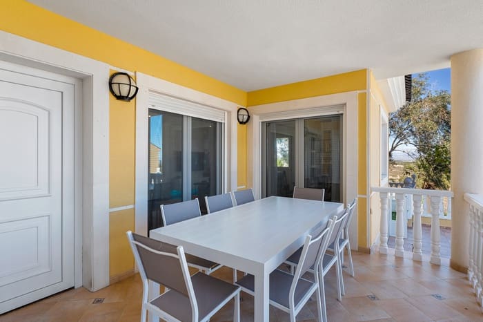 Chalet de 3 habitaciones en San Miguel de Salinas en venta con piscina garaje - 490.000 € (Ref: 9850489)