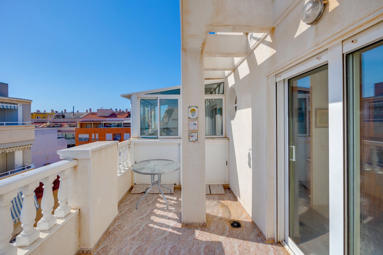 2 bedroom Penthouse for sale in Torrevieja - € 170,000 (Ref: 9879875)