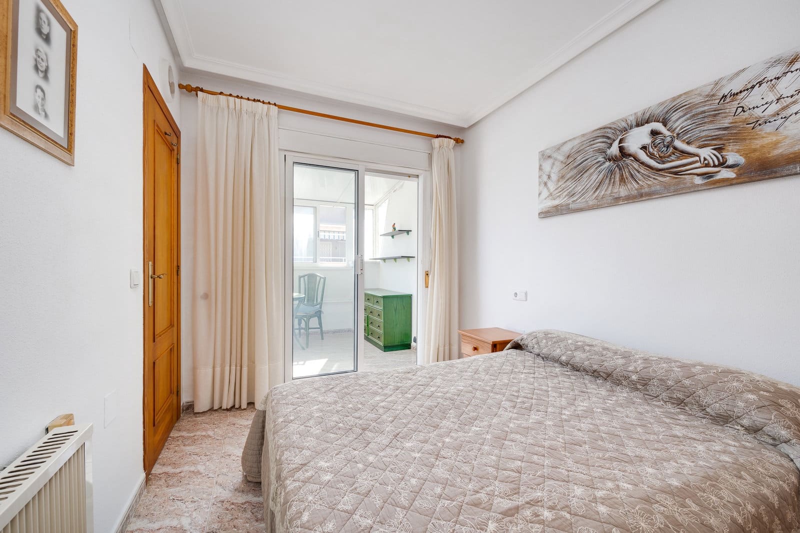 2 bedroom Penthouse for sale in Torrevieja - € 170,000 (Ref: 9879875)