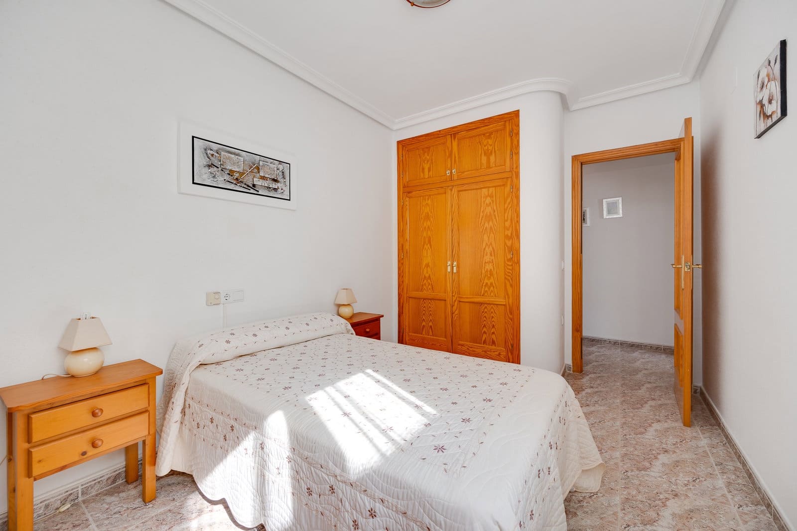 2 bedroom Penthouse for sale in Torrevieja - € 170,000 (Ref: 9879875)