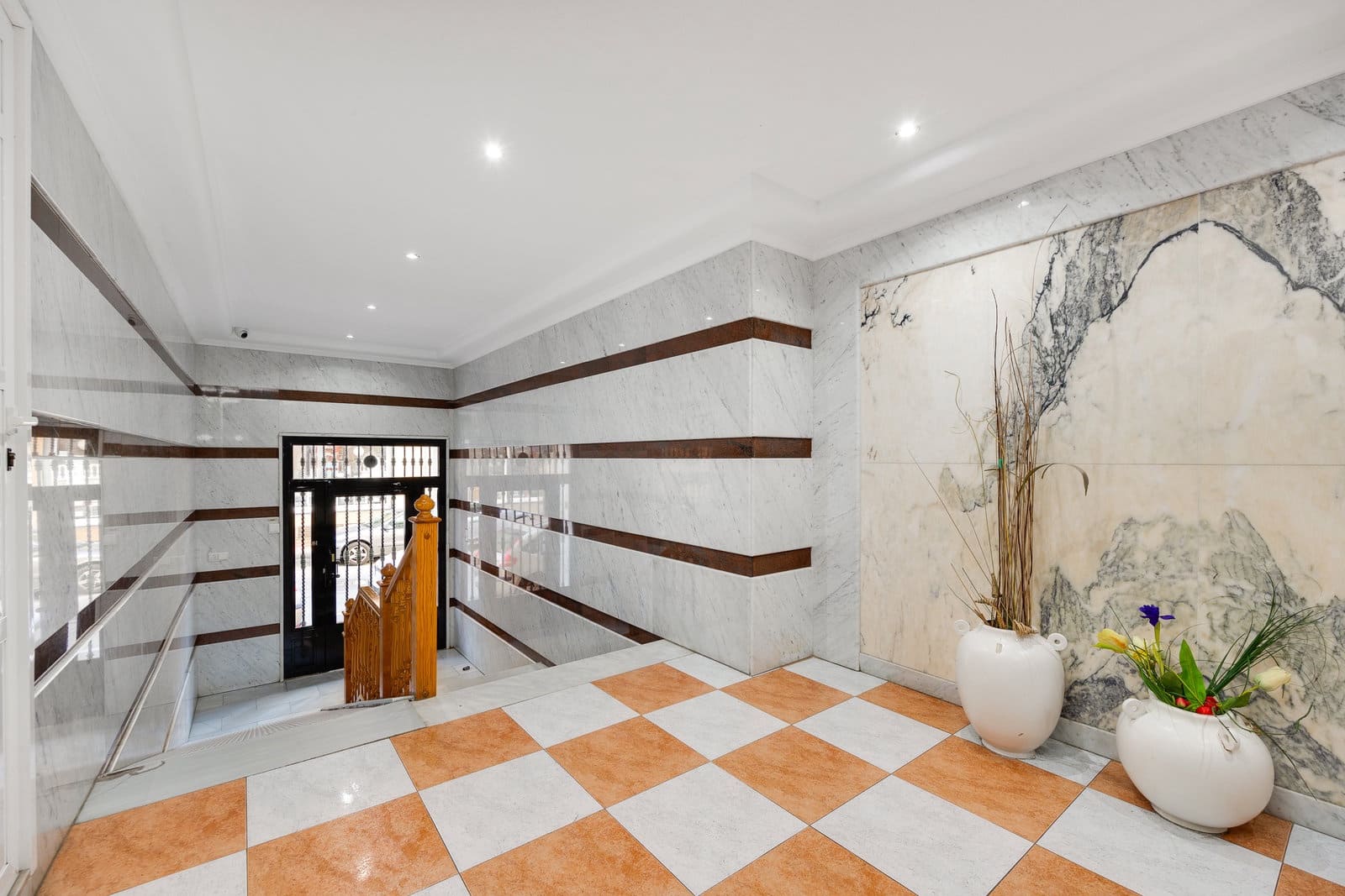 2 bedroom Penthouse for sale in Torrevieja - € 170,000 (Ref: 9879875)