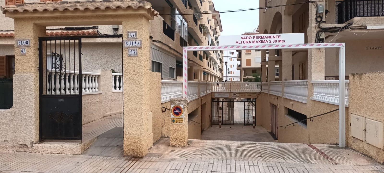 Garage for sale in La Mata - € 30,000 (Ref: 9880216)