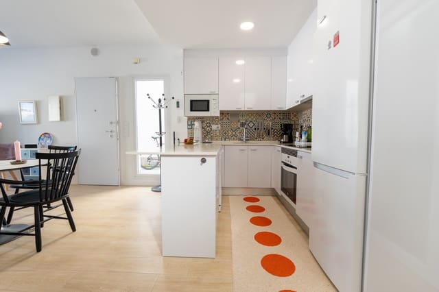 Chalet de 3 habitaciones en San Pedro del Pinatar en venta con piscina garaje - 425.000 € (Ref: 9889365)