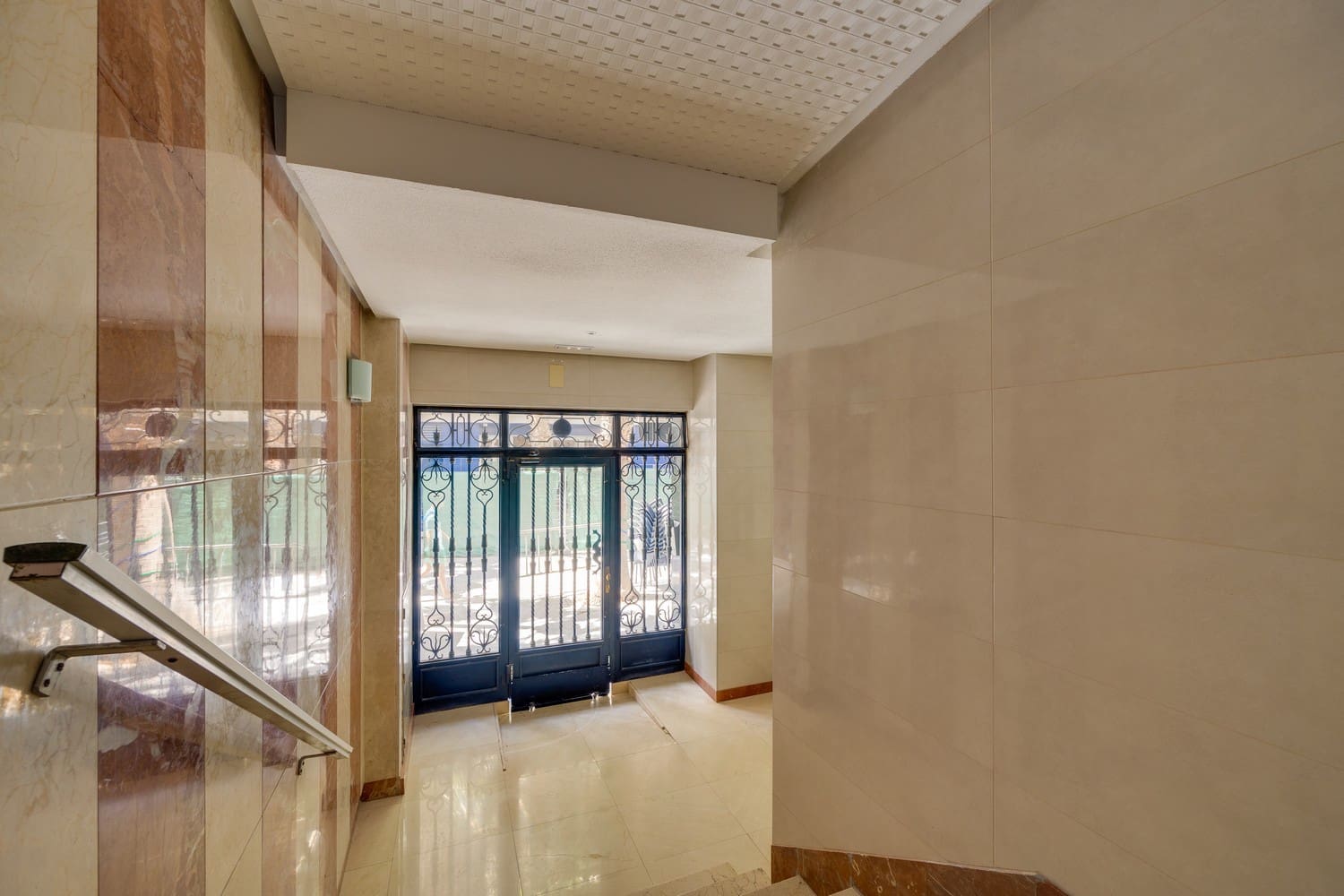 4 sovrum Lägenhet till salu i Torrevieja - 285 000 € (Ref: 9902094)