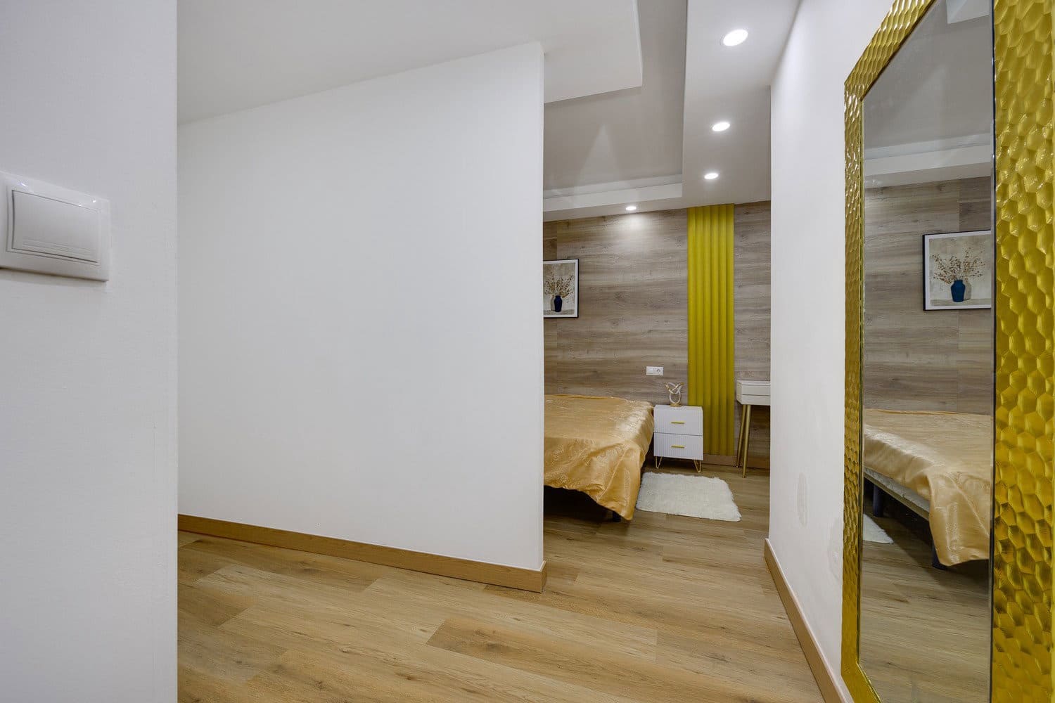 4 bedroom Apartment for sale in Torrevieja - € 285,000 (Ref: 9902094)