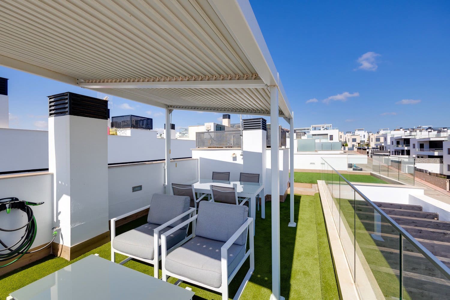 4 chambre Villa/Maison à vendre à Orihuela Costa avec piscine - 479 000 € (Ref: 9905080)