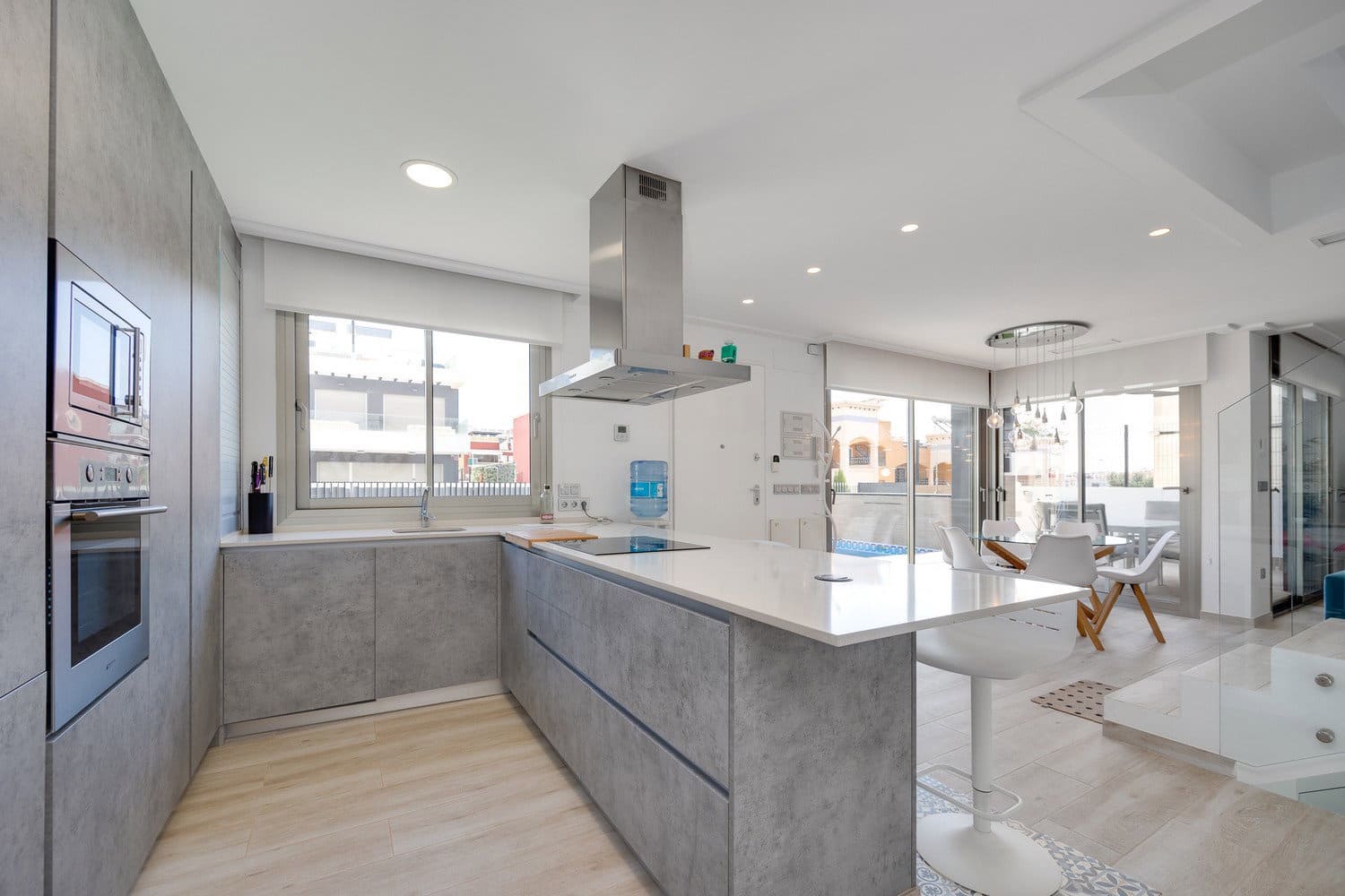 4 chambre Villa/Maison à vendre à Orihuela Costa avec piscine - 479 000 € (Ref: 9905080)