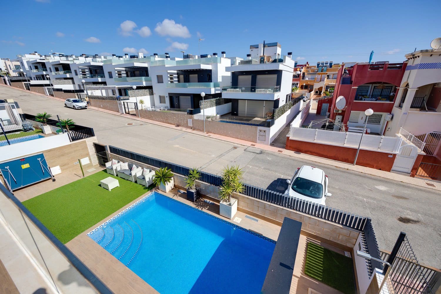 4 chambre Villa/Maison à vendre à Orihuela Costa avec piscine - 479 000 € (Ref: 9905080)
