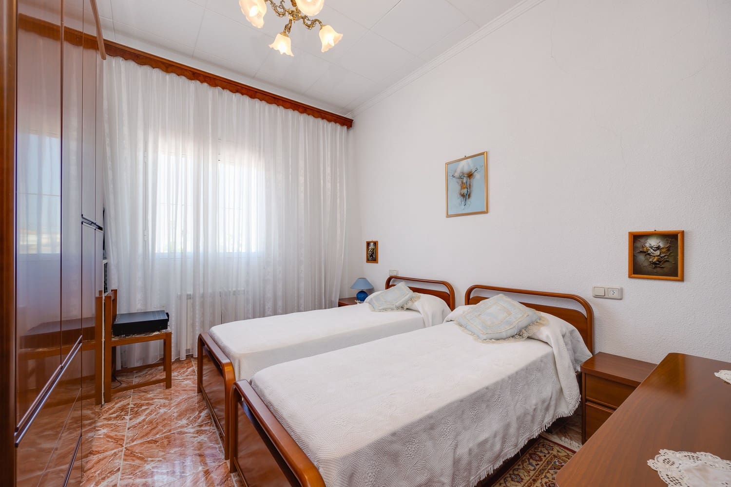5 chambre Villa/Maison à vendre à El Chaparral avec piscine garage - 450 000 € (Ref: 9938696)