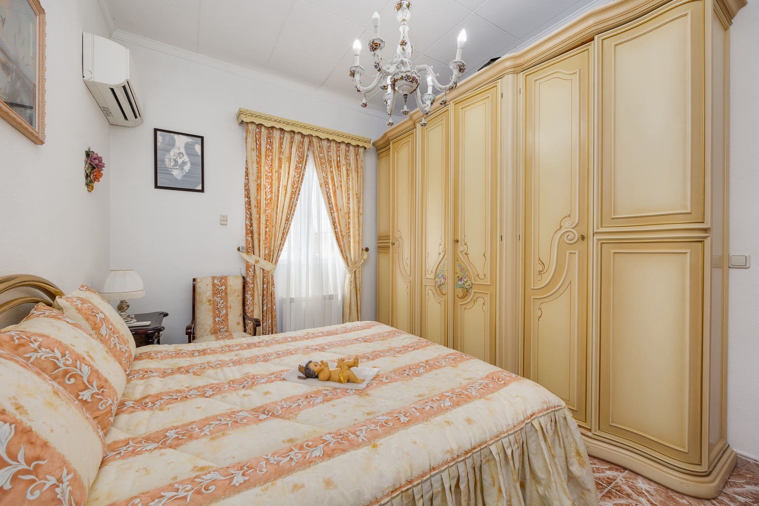 5 chambre Villa/Maison à vendre à El Chaparral avec piscine garage - 450 000 € (Ref: 9938696)