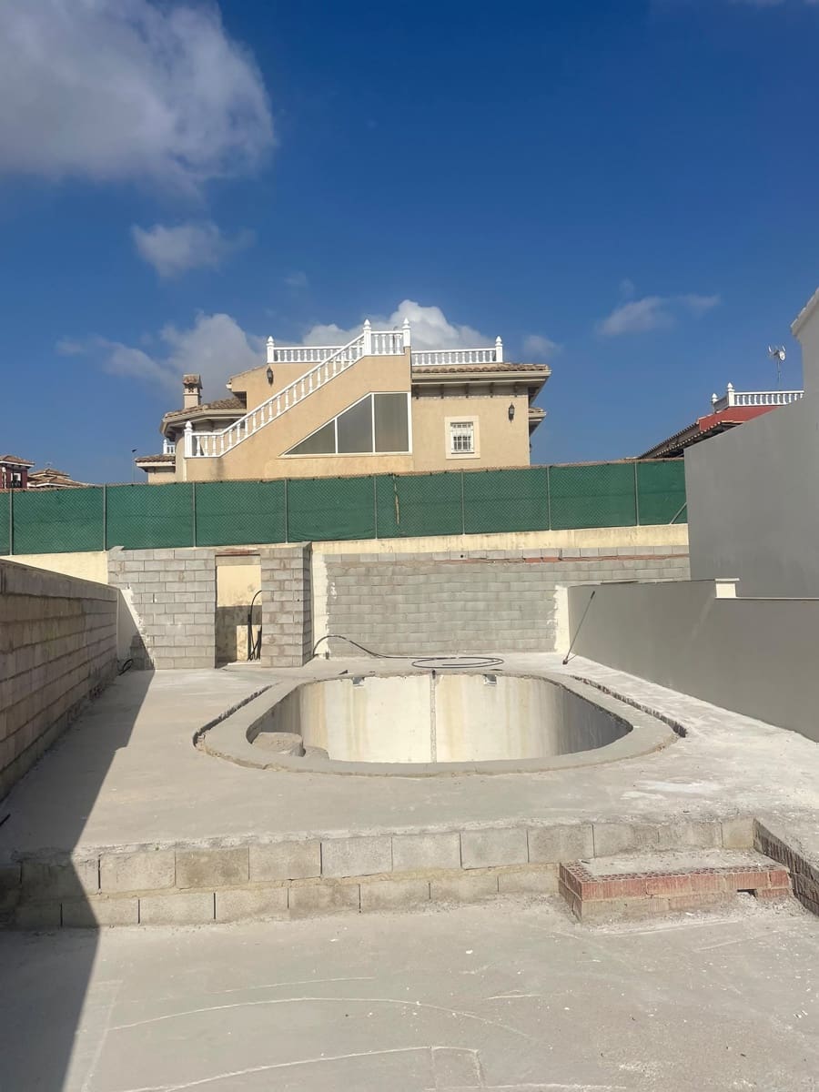 3 slaapkamer Huis te koop in Bigastro met zwembad garage - € 269.500 (Ref: 9956526)