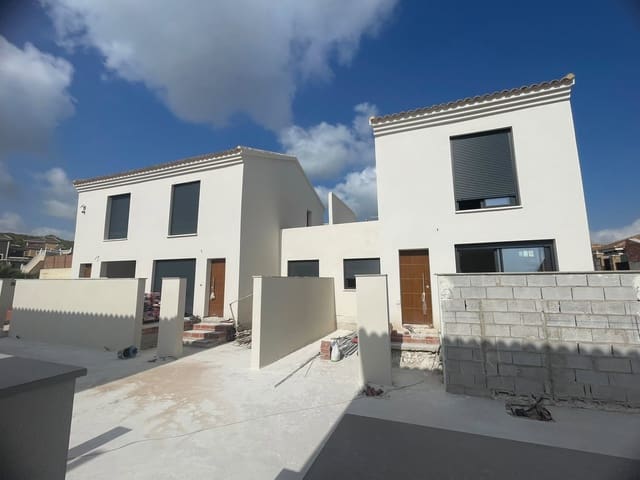 3 bedroom Townhouse for sale in Bigastro with pool garage - € 269,500 (Ref: 9956526)