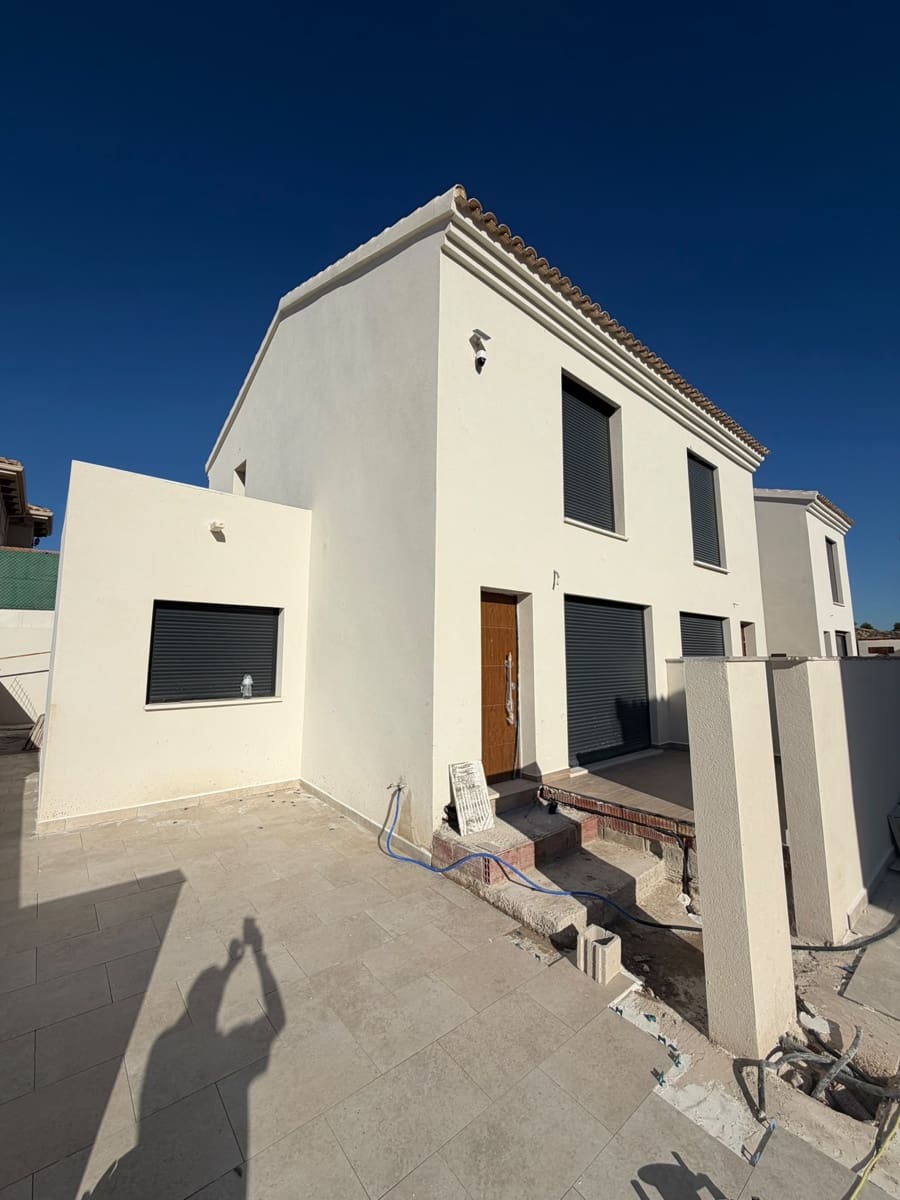 3 slaapkamer Huis te koop in Bigastro met zwembad garage - € 269.500 (Ref: 9956526)