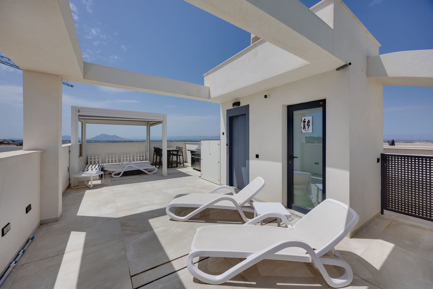 2 soverom Penthouse til salgs i La Marquesa med svømmebasseng garasje - € 540 000 (Ref: 9980643)