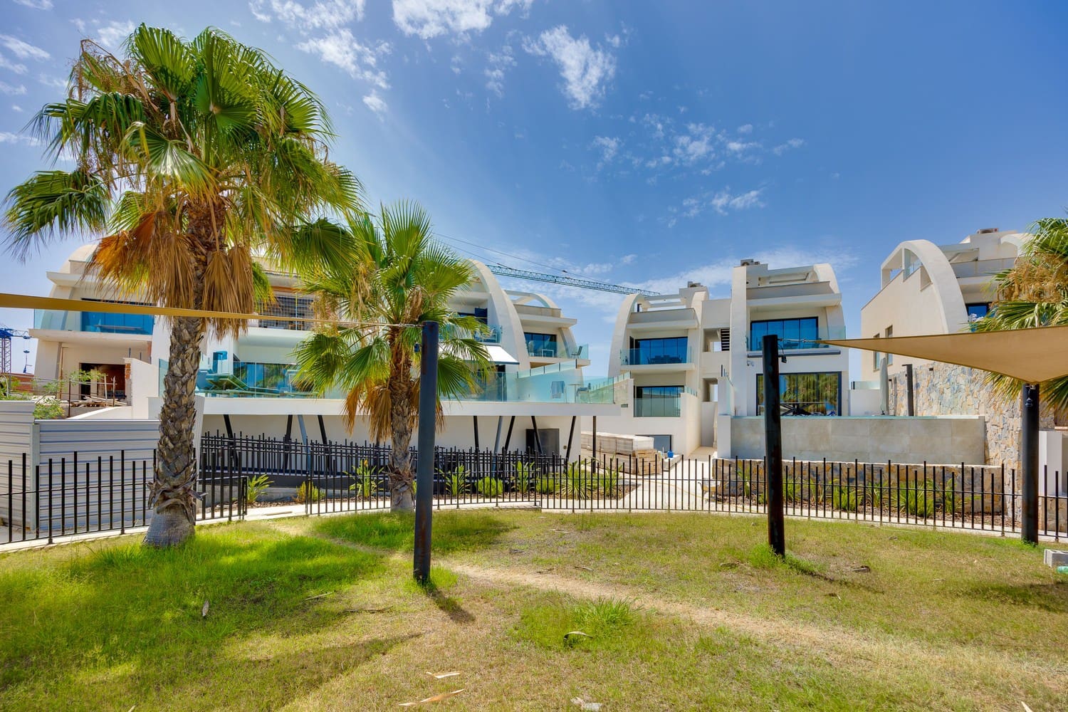 2 soverom Penthouse til salgs i La Marquesa med svømmebasseng garasje - € 540 000 (Ref: 9980643)