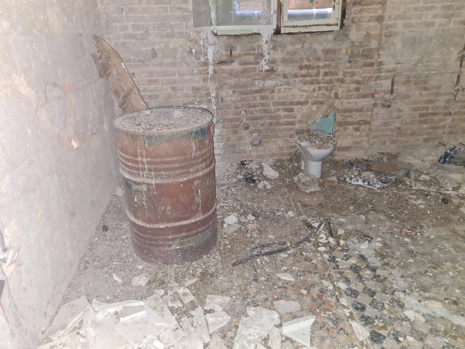 3 bedroom Townhouse for sale in Tortosa - € 48,000 (Ref: 10030626)