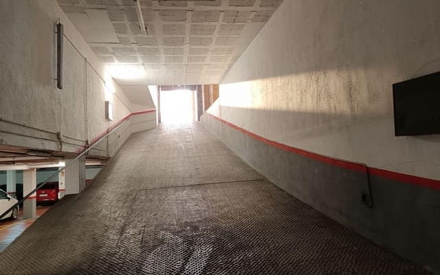 Garage for sale in Sant Carles de la Ràpita - € 16,500 (Ref: 10034021)