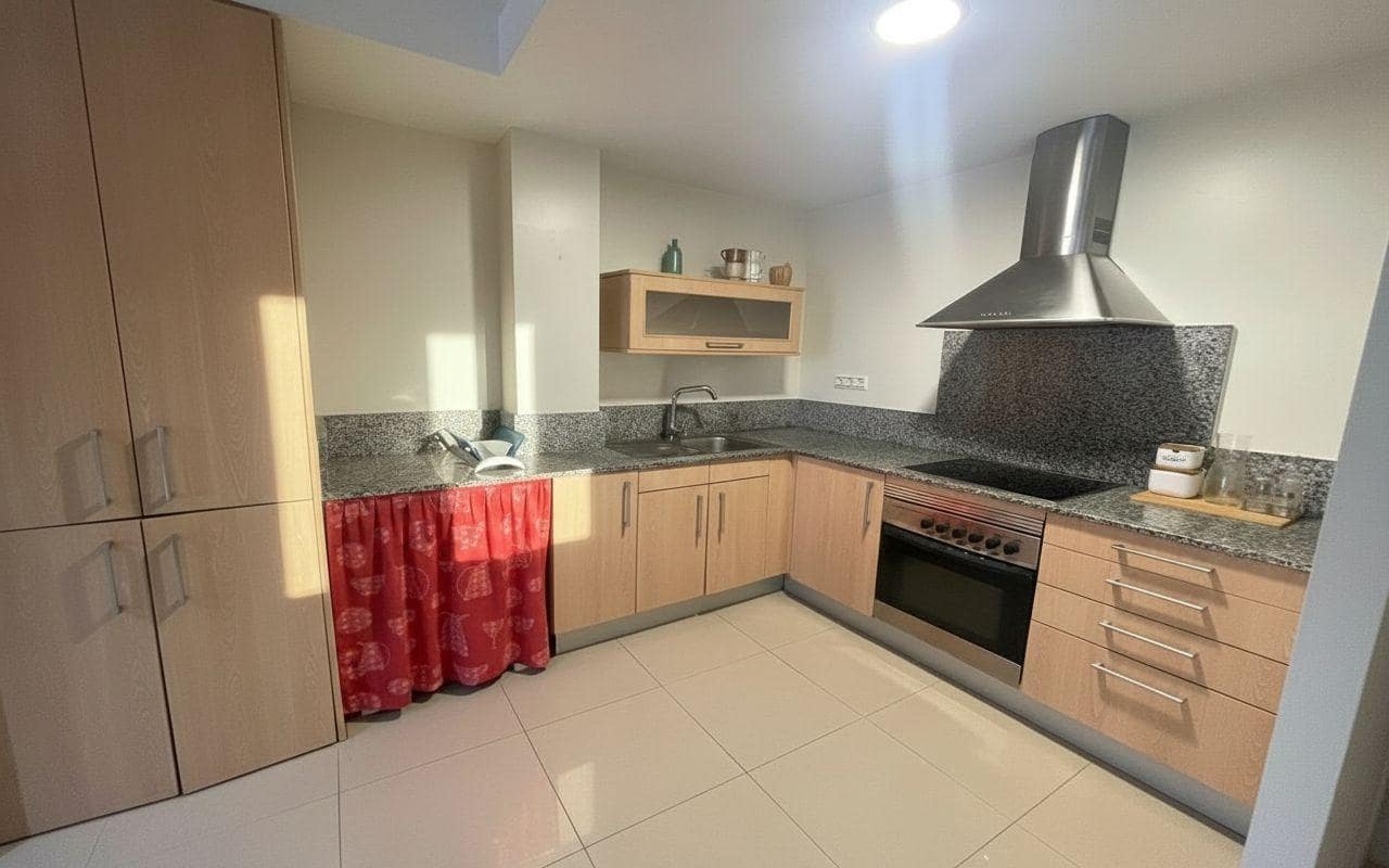 2 bedroom Apartment for sale in Sant Carles de la Rapita - € 125,000 (Ref: 10043064)